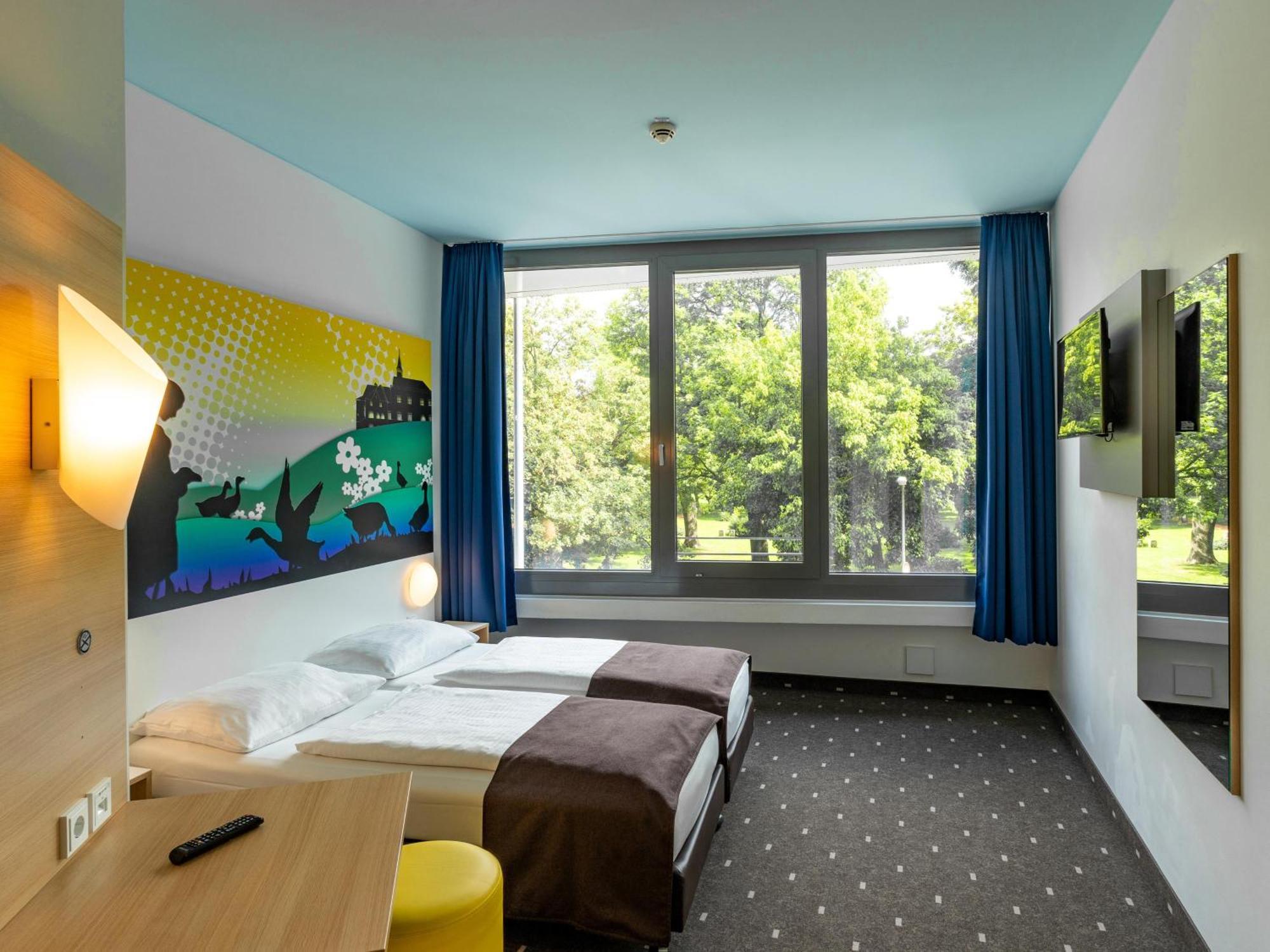 B&B Hotel Goettingen-City Екстериор снимка