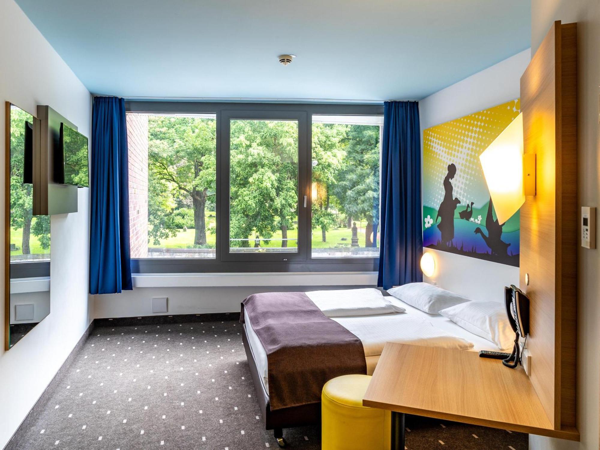 B&B Hotel Goettingen-City Екстериор снимка
